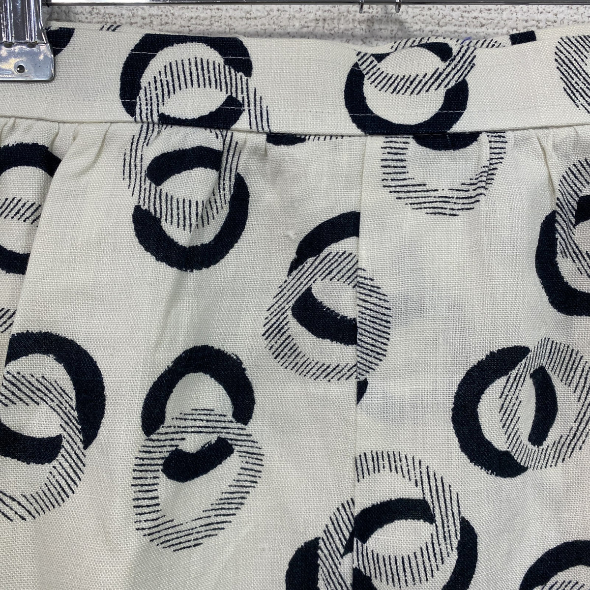 GIVENCHY　ジバンシー　セットアップ　半袖ジャケット　タイトスカート　総柄　白　ホワイト　15サイズ　古着