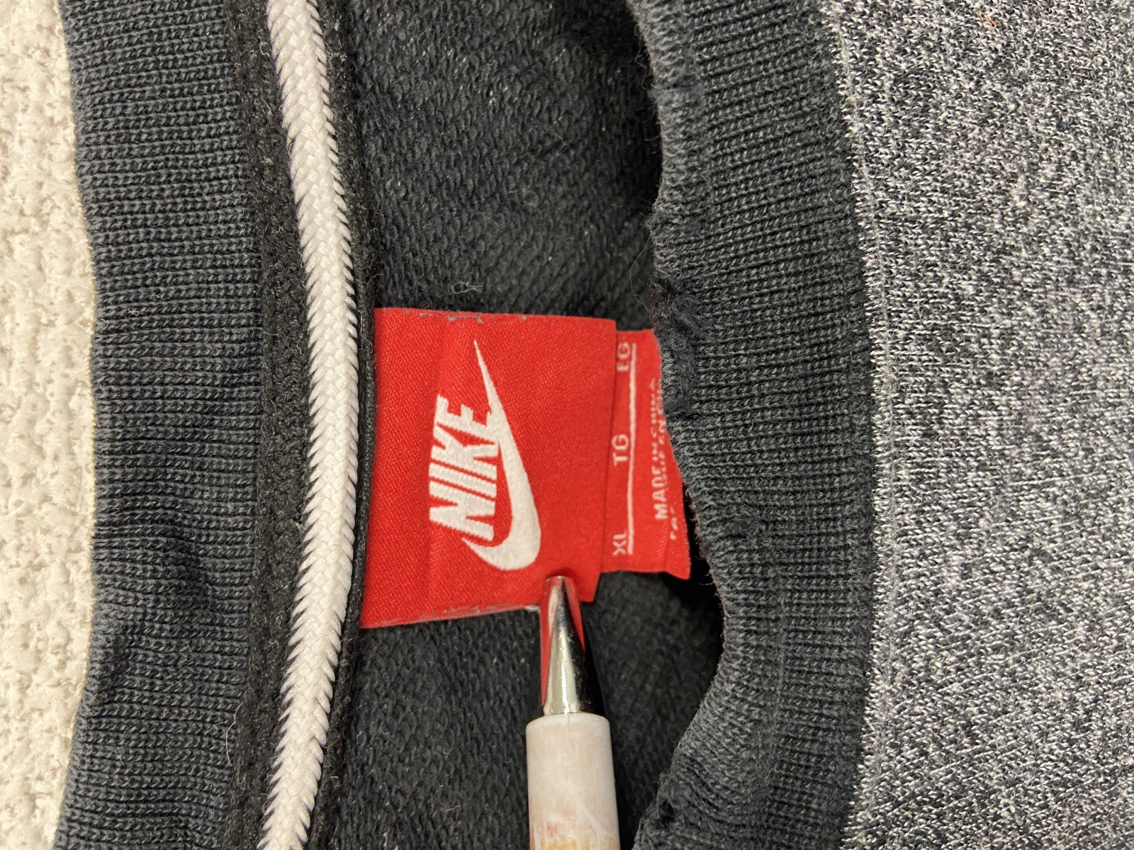 NIKE　ナイキ　スウェット/トレーナー　グレー　灰色　XLサイズ　古着