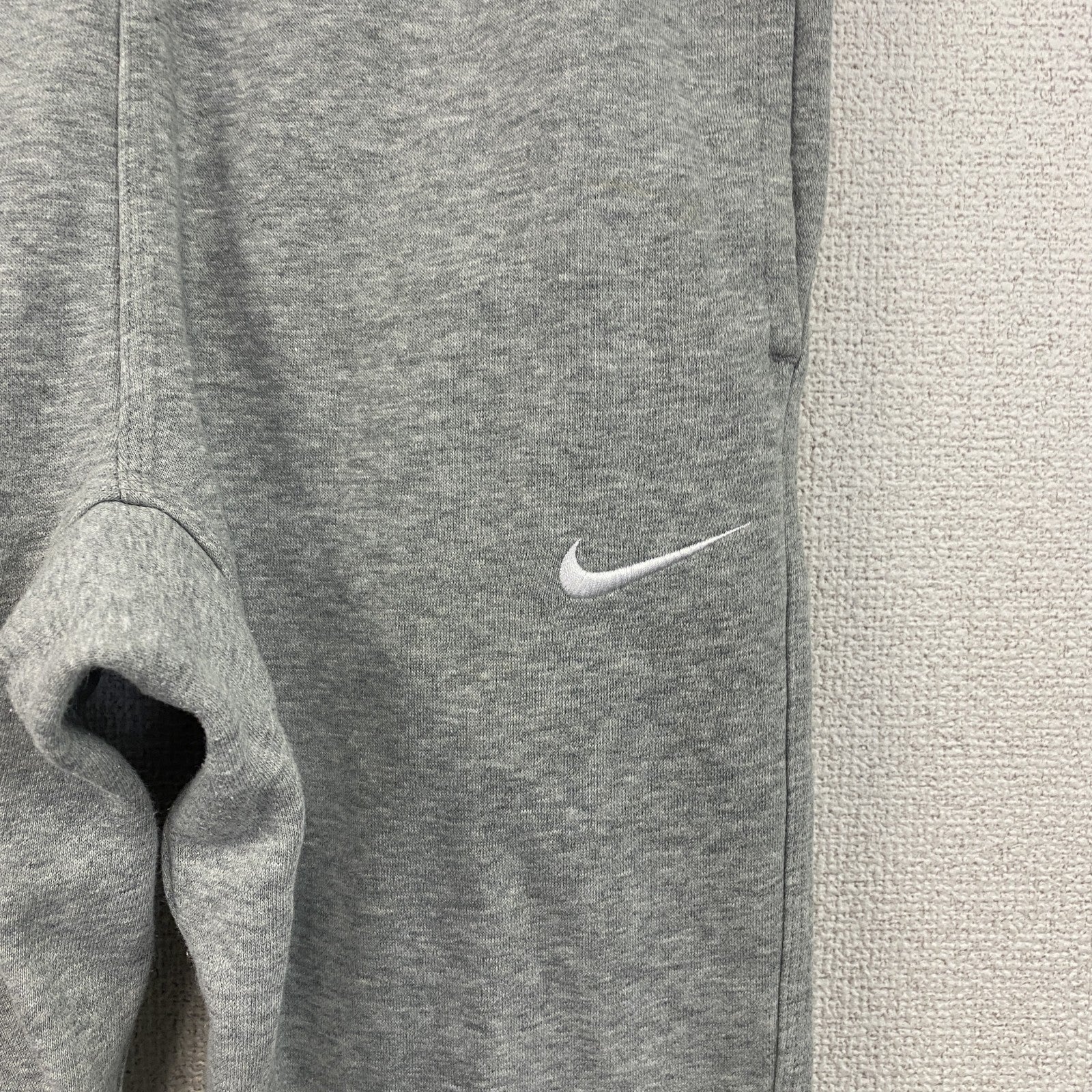 NIKE　ナイキ　スウェットパンツ　ジョガーパンツ　スウッシュ　グレー　灰色　Sサイズ　古着