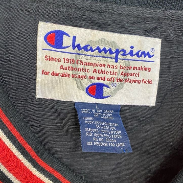90s　champion　チャンピオン　プルオーバージャケット　刺繍ロゴ　ワッペン　ヴィンテージ　赤　レッド　Lサイズ　古着