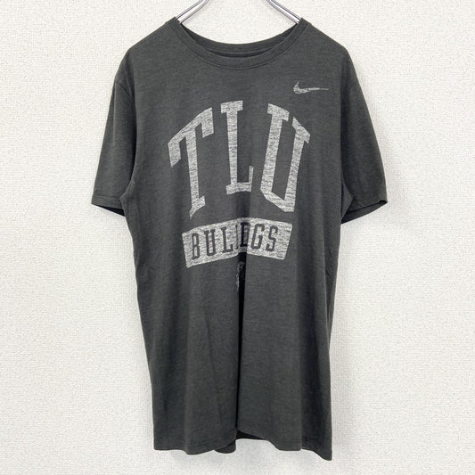 古着 used　NIKE　ナイキ　半袖プリントTシャツ　TLU　BULLDOGS　グレー　スウッシュロゴ　レトロ　Mサイズ