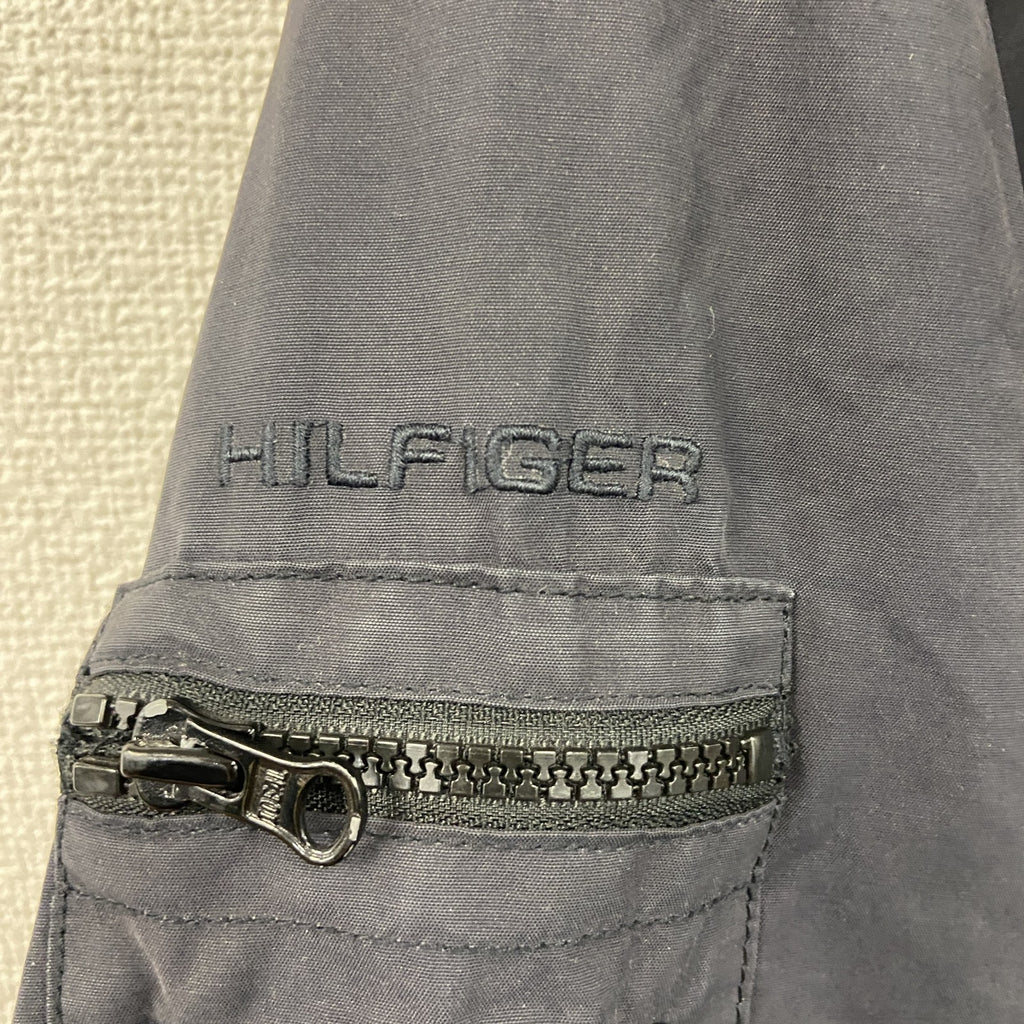 TOMMY HILFIGER　トミーヒルフィガー　フルジップナイロンジャケット　中綿入り　6つポケット　紺　ネイビー　Mサイズ　古着
