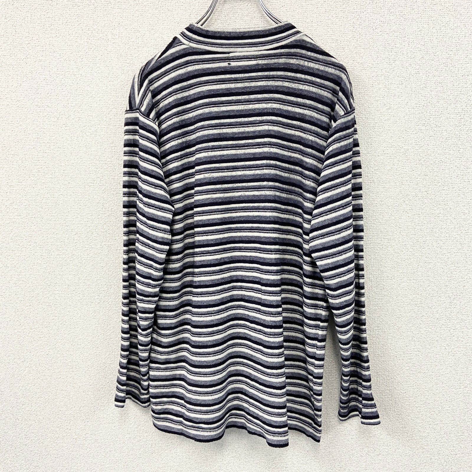 GUESS　ゲス　長袖フリースＴシャツ　ボーダー柄　ワンポイント　マルチカラー　Ｍサイズ　古着