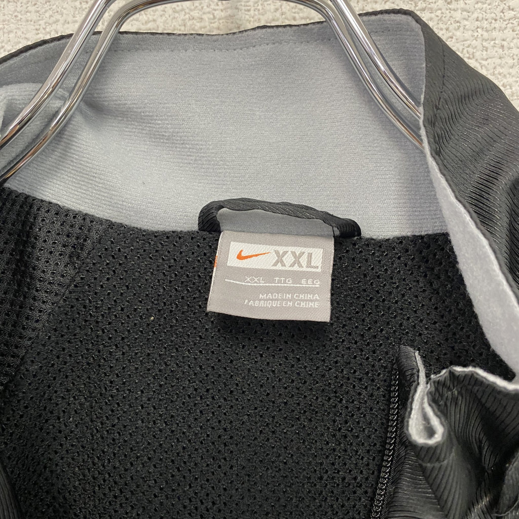 NIKE　ナイキ　トラックジャケット/ジャージ　スウッシュ　黒　ブラック　2XLサイズ　古着