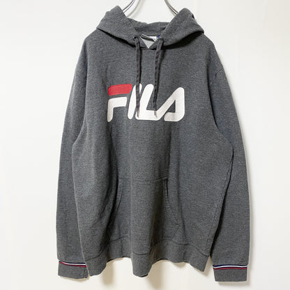 古着 used FILA フィラ　長袖プリントプルオーバーパーカー　フーディー　スポーティー　オーバーサイズ　グレー　XLサイズ