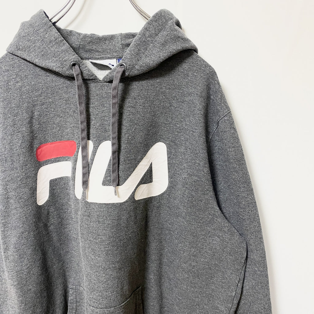 FILA　フィラ　スウェットパーカー/フーディー　デカロゴ　トリコロール　灰色　ダークグレー　XLサイズ　古着