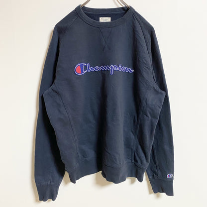 古着 used　champion　チャンピオン　長袖刺繍ロゴスウェット　トレーナー　クルーネック　ネイビー　秋冬服　Мサイズ