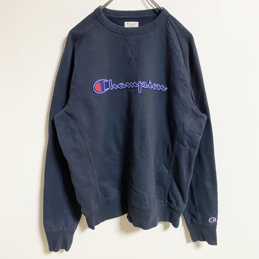 古着 used　champion　チャンピオン　長袖刺繍ロゴスウェット　トレーナー　クルーネック　ネイビー　秋冬服　Мサイズ