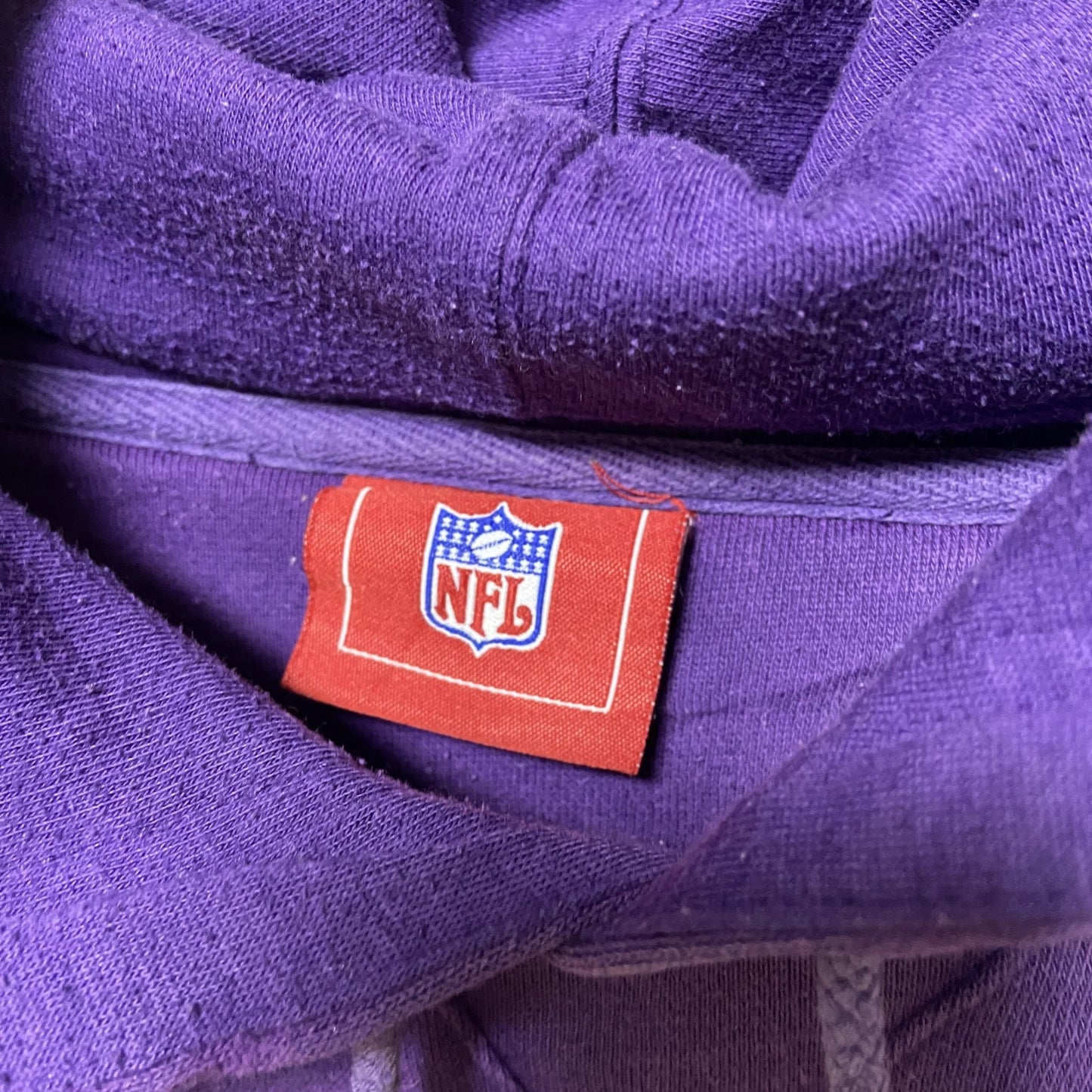 古着 used　NFL　ボルチモアレイブンズ RAVENS　アメフト　長袖ロゴ刺繍パーカー　オフィシャル　紫　パープル　Lサイズ