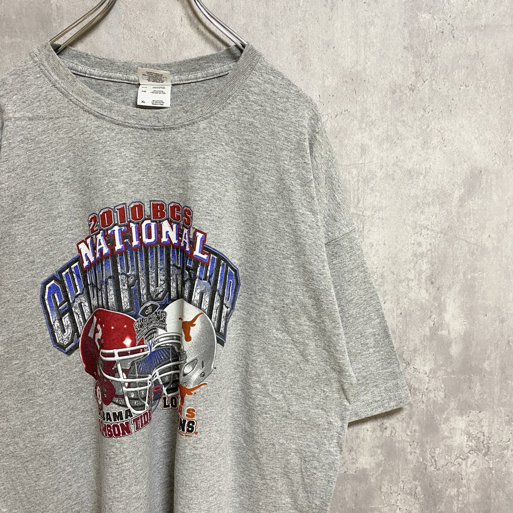 GILDAN ギルダン　NCAA　アメフト　半袖クルーネックプリントTシャツ　グレー　灰色　スポーツ　XLサイズ　古着