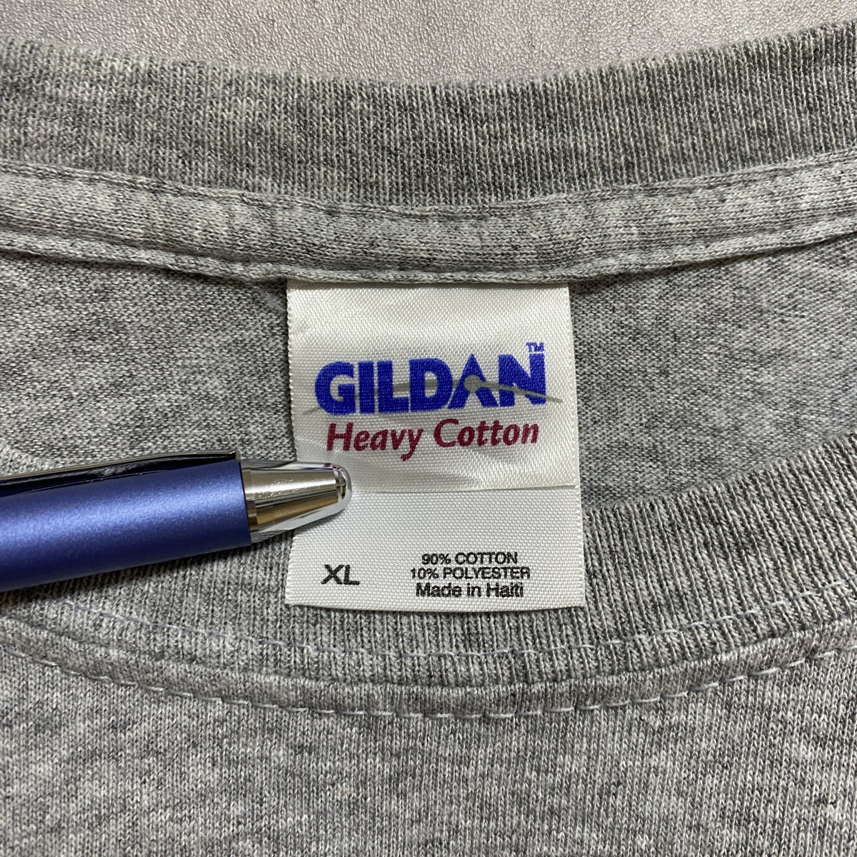 GILDAN ギルダン　NCAA　アメフト　半袖クルーネックプリントTシャツ　グレー　灰色　スポーツ　XLサイズ　古着