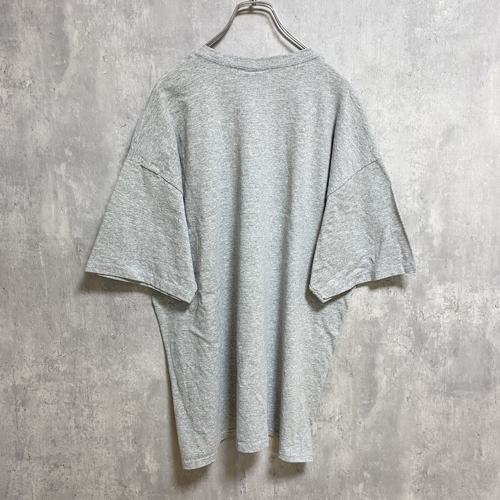 GILDAN ギルダン　NCAA　アメフト　半袖クルーネックプリントTシャツ　グレー　灰色　スポーツ　XLサイズ　古着