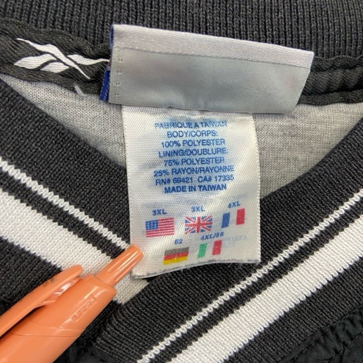 Reebok　リーボック　プルオーバージャケット　黒　ブラック　3XLサイズ　古着