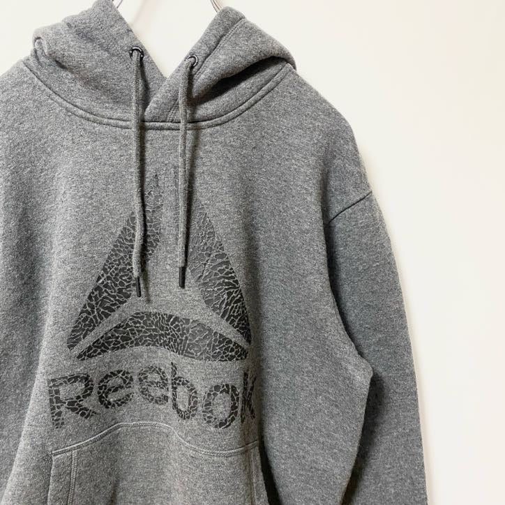 古着 used Reebok リーボック　長袖ロゴプリントパーカー　フーディー　スポーティー　ダークグレー　レトロ　Sサイズ