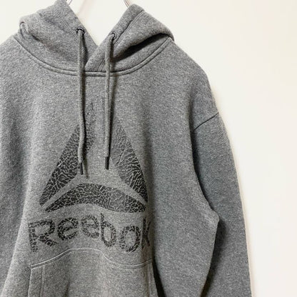 古着 used Reebok リーボック　長袖ロゴプリントパーカー　フーディー　スポーティー　ダークグレー　レトロ　Sサイズ