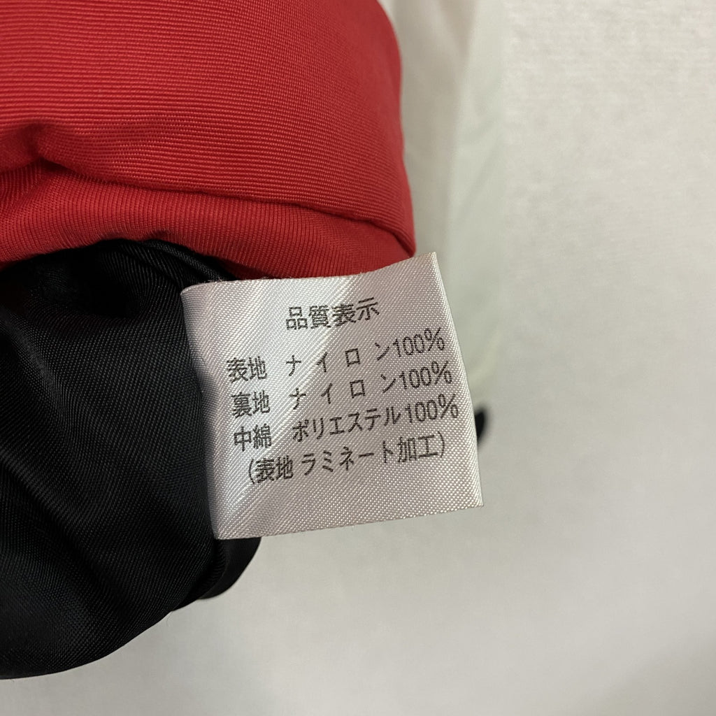 Quiksilver　クイックシルバー　フルジップナイロンジャケット/フーディー　中綿入り　ハの字ポケット　赤　レッド　Mサイズ