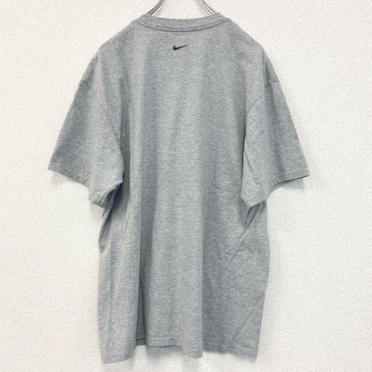 古着 used　NIKE　ナイキ　半袖カレッジプリントTシャツ　JESUIT　FOOTBALL　レトロデザイン　グレー　Lサイズ