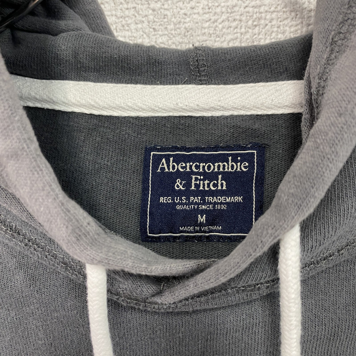 Abercrombie＆Fitch　アバクロンビー＆フィッチ　スウェットパーカー/フーディー　フェード　ダークグレー　Mサイズ　古着