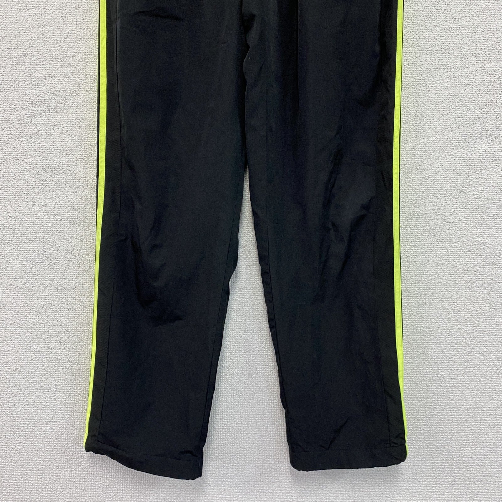 adidas　アディダス　トラックパンツ/ジャージ　黒　ブラック　Oサイズ　古着