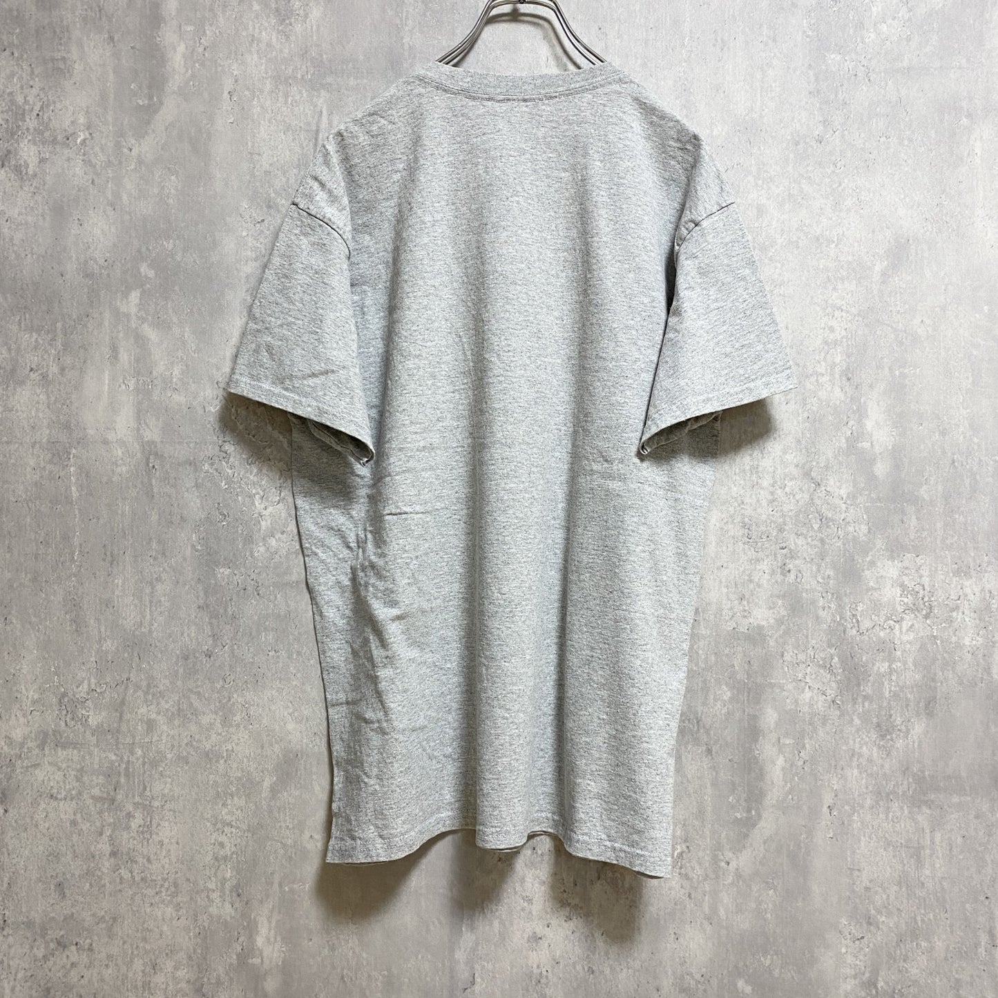 古着 used　Disney ディズニー　Mickey ミッキー　半袖プリントＴシャツ　グレー　クルーネック　キャラクター