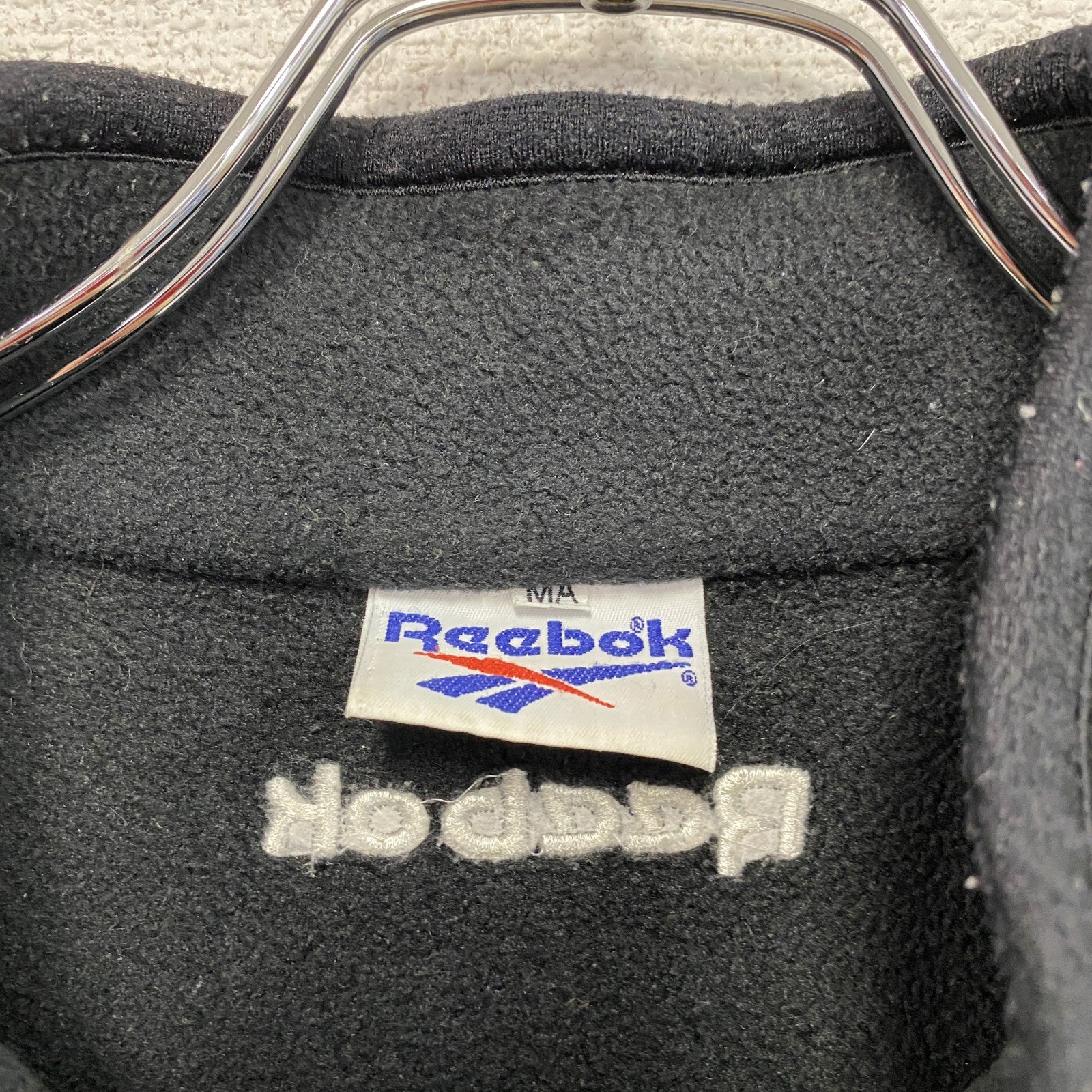 90s　Reebok　リーボック　フルジップフリースベスト/ボアベスト　刺繍ロゴ　3つポケット　黒　ブラック　Mサイズ　古着