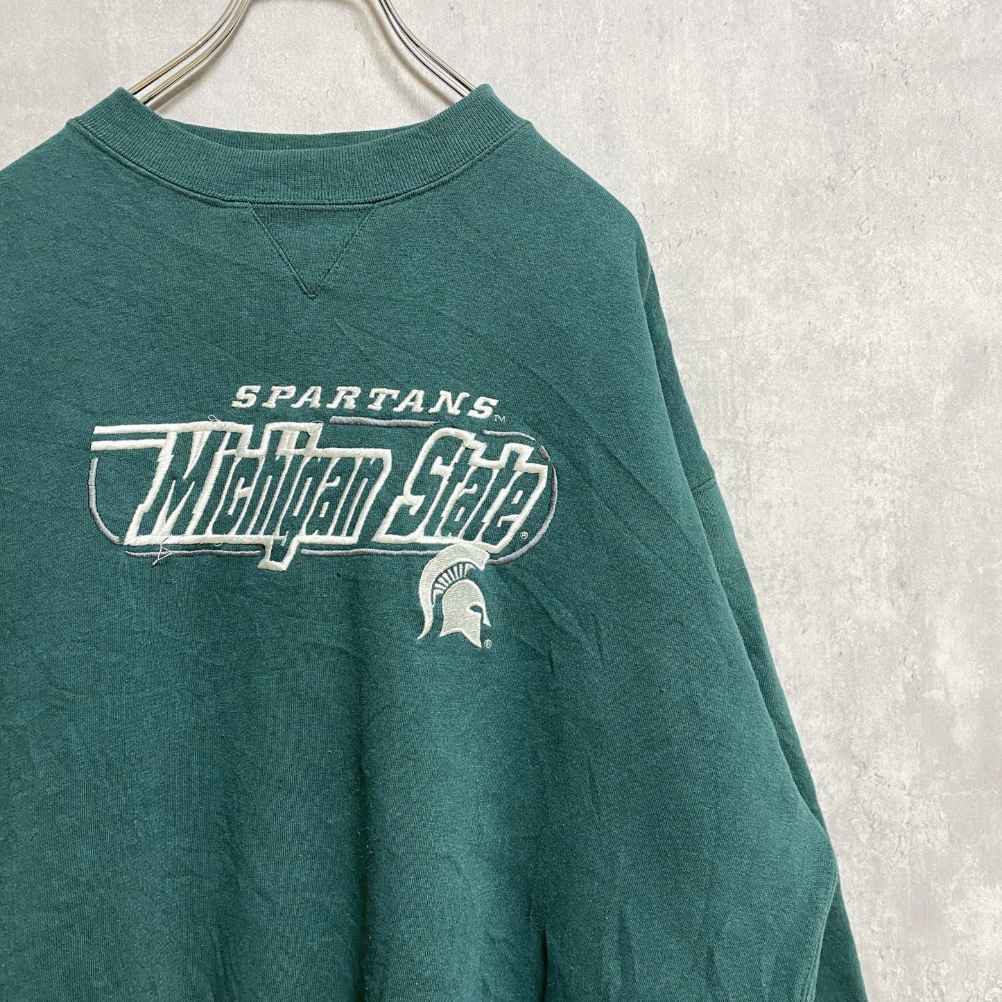 古着 used　puma プーマ　MICHIGAN STATE　ミシガン大学　長袖カレッジ刺繍スウェット　トレーナー　Lサイズ