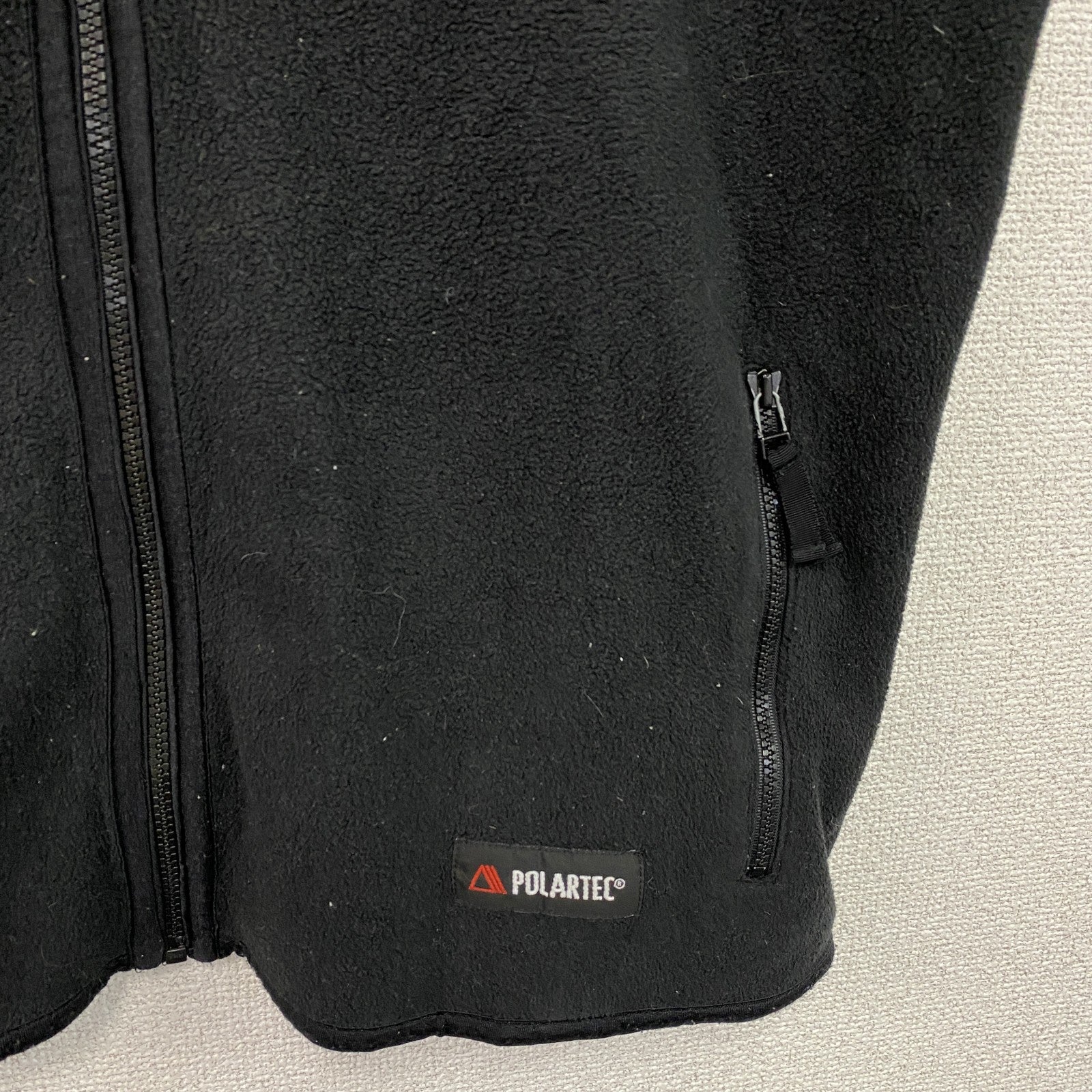 90s　Reebok　リーボック　フルジップフリースベスト/ボアベスト　刺繍ロゴ　3つポケット　黒　ブラック　Mサイズ　古着