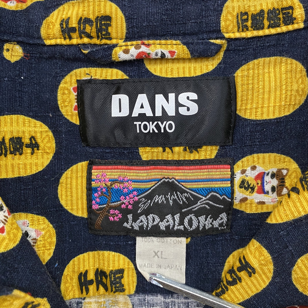 DANS TOKYO　ダントウキョウ　半袖開襟シャツ　アロハシャツ　小判猫　総柄　ネイビー　紺　イエロー　XLサイズ　　古着