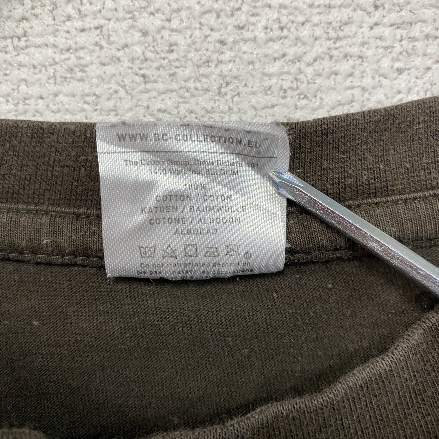 B＆C　半袖プリントTシャツ　ユーロ　茶色　ブラウン　Mサイズ