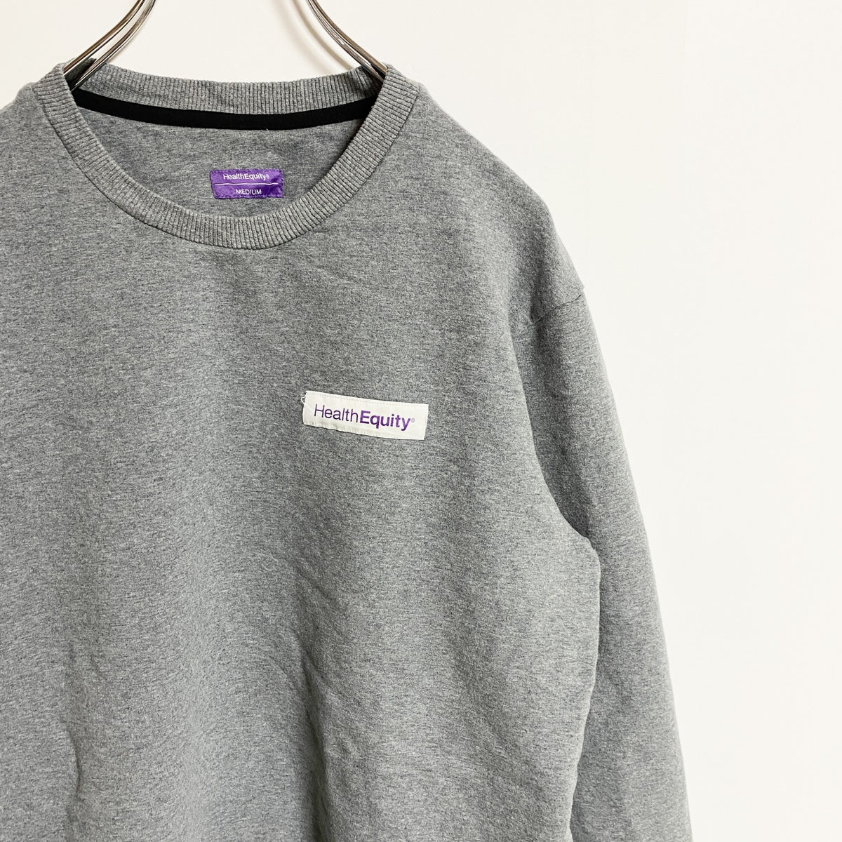 HealthEquity　長袖ワンポイントスウェット　トレーナー　クルーネック　グレー　灰色　レトロ　秋冬服　Mサイズ　古着