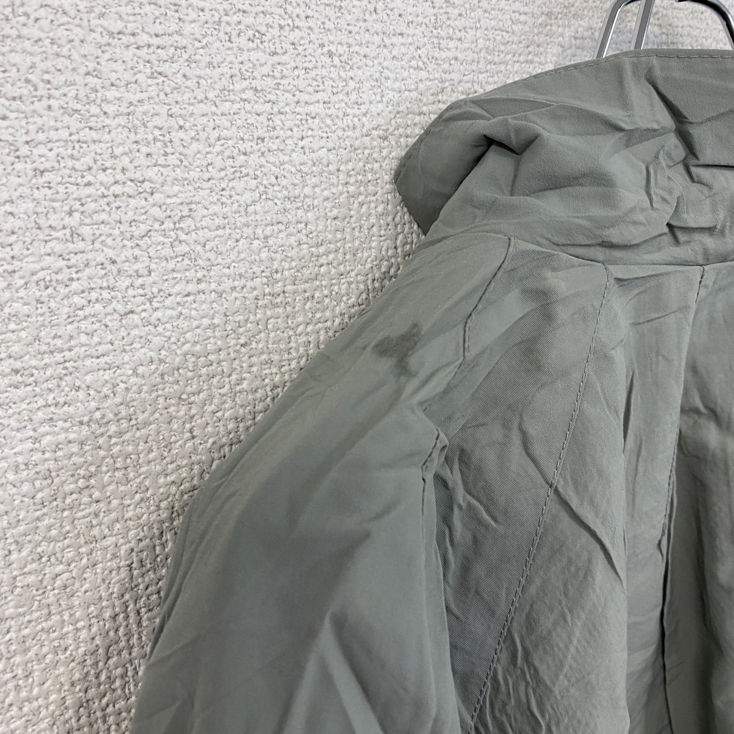 米軍　U.S.ARMY　トレーニングジャケット　ナイロンジャケット　グレー　Lサイズ