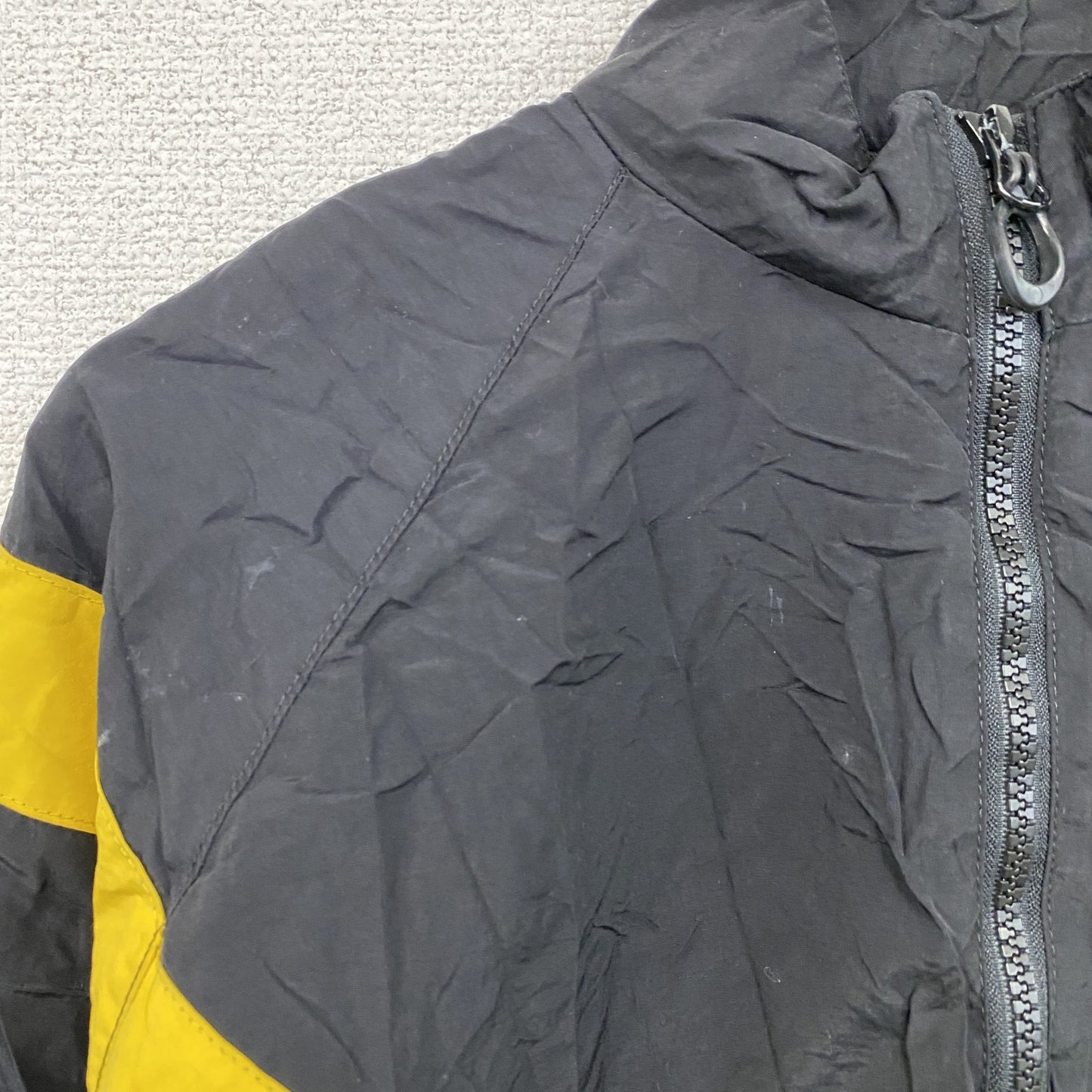 U.S.ARMY　トレーニングジャケット　ナイロンジャケット　ミリタリー　米軍　黒　ブラック　Sサイズ