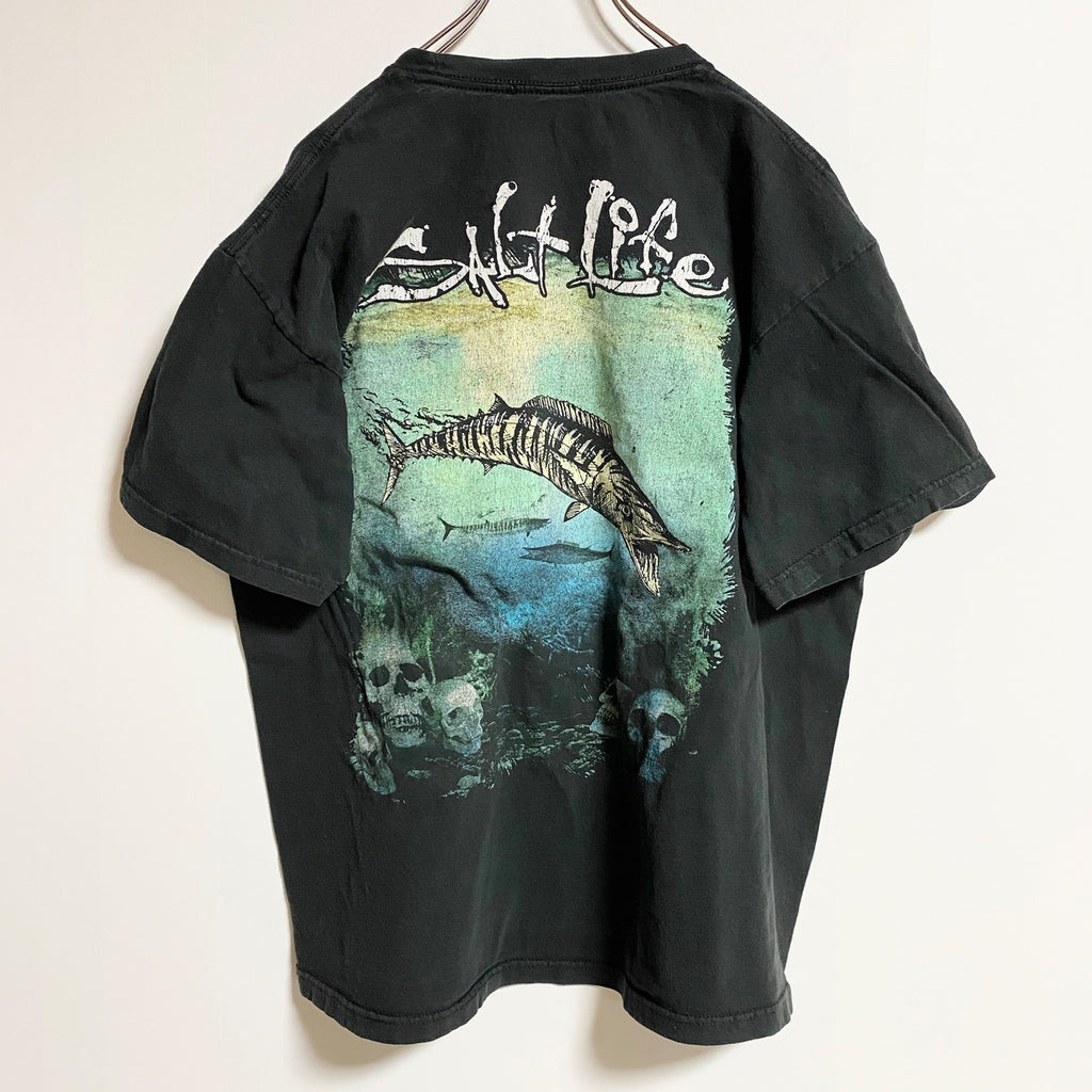 SALT Life　半袖バックプリントクルーネックTシャツ　ポケット付き　魚　ドクロ　春夏服　Lサイズ　古着