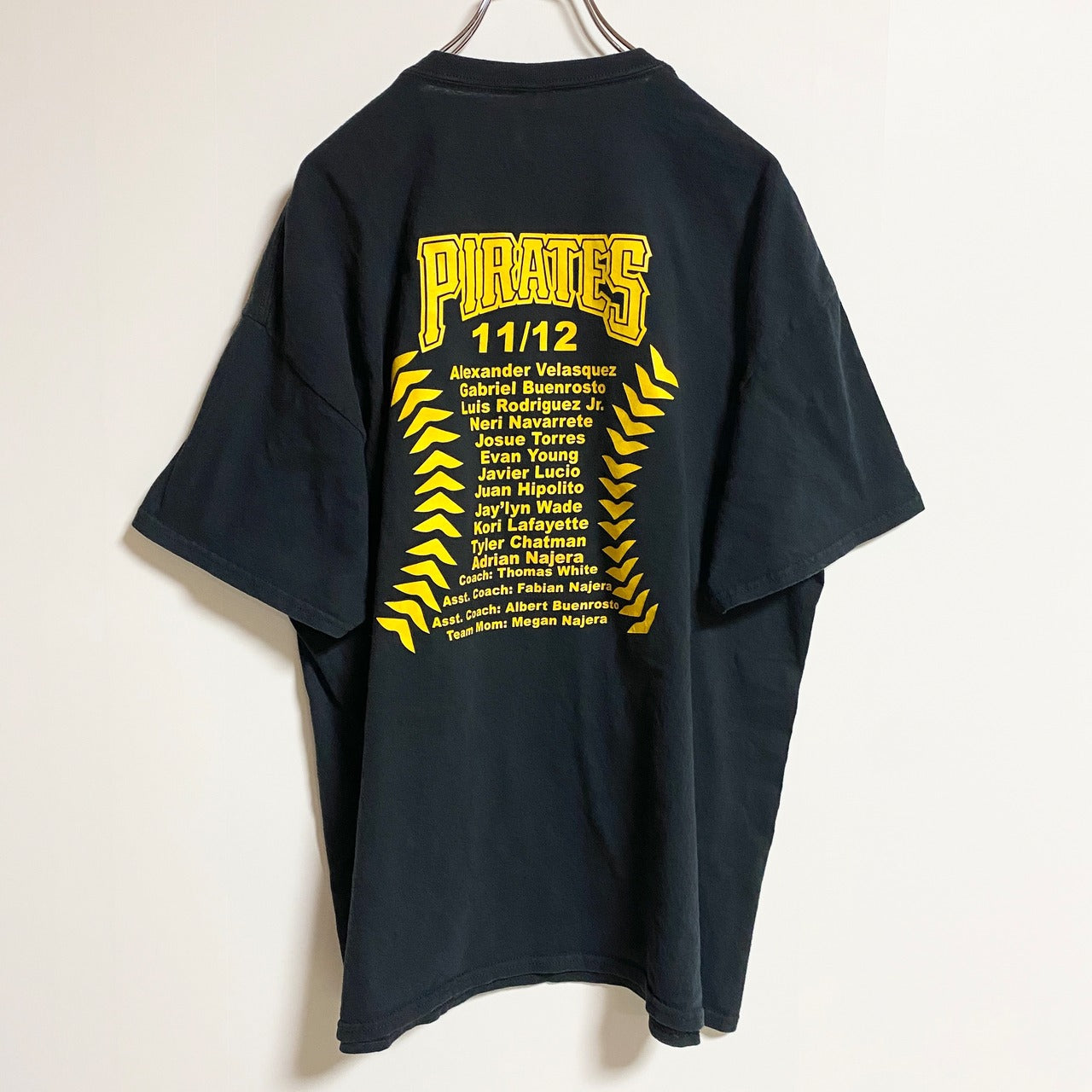GILDAN　ギルダン　半袖プリントクルーネックTシャツ　MLB　PIRATES　海賊　春夏服　XLサイズ　古着