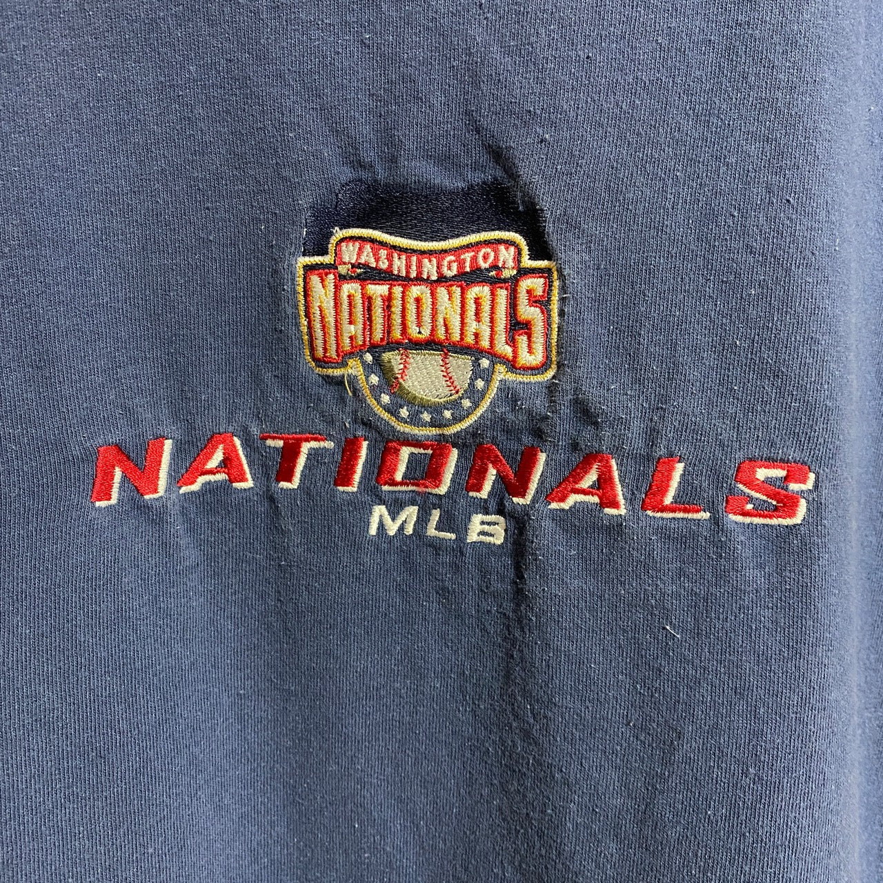 古着 used　半袖オフィシャル刺繍Tシャツ　MLB　Washington Nationals　野球　ネイビー　春夏服