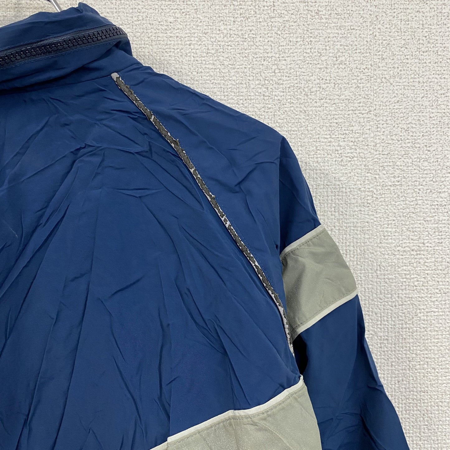 00s　U.S.AIR FORCE　PTU　トレーニングジャケット　ナイロンジャケット　米軍　紺　ネイビー　Lサイズ