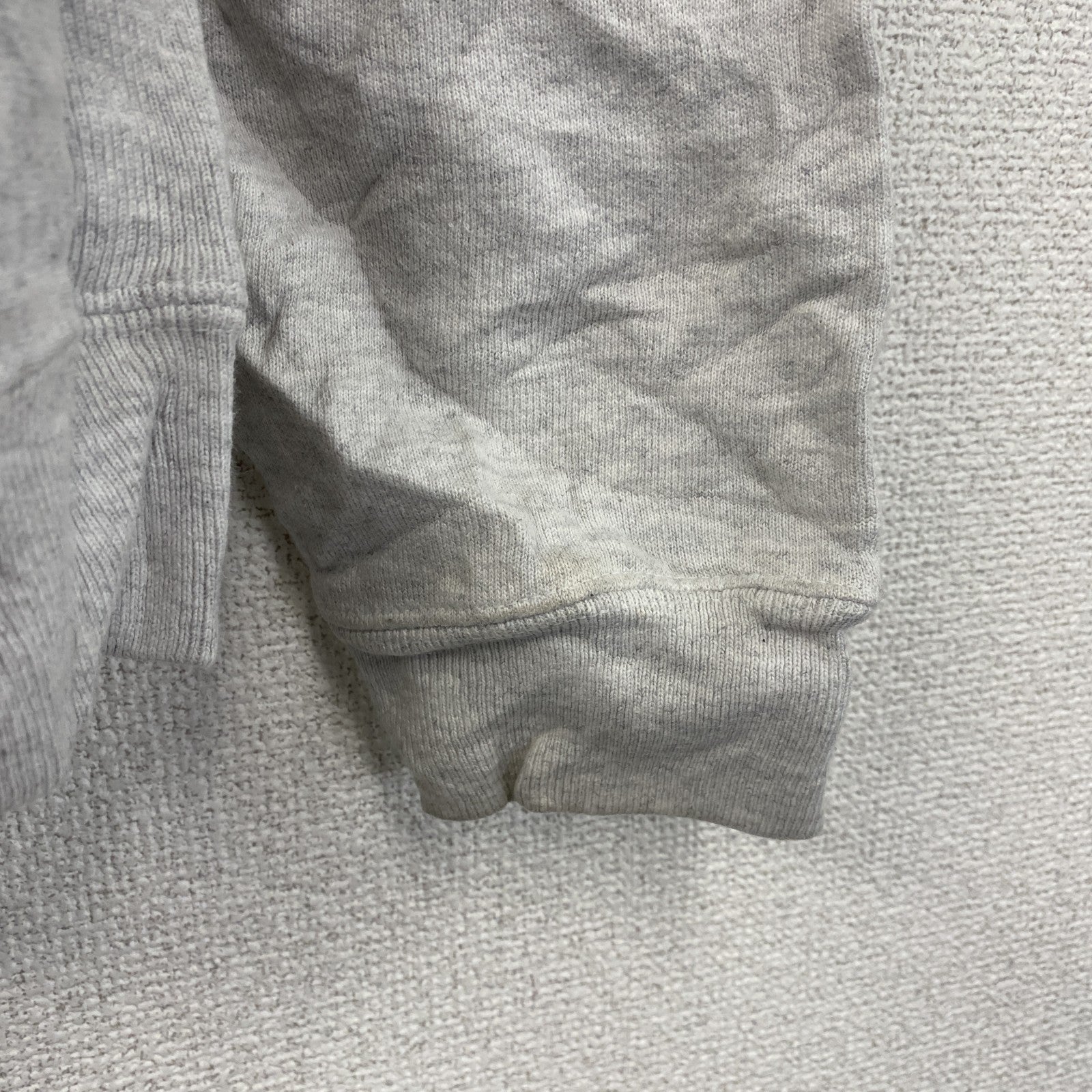 Champion　チャンピオン　リバースウィーブ　スウェットパーカー/フーディー　刺繍ロゴ　現行　灰色　グレー　Mサイズ トレーナー スウェットトップス フード付き 古着