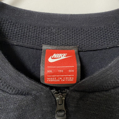 古着 used　NIKE ナイキ　長袖ジップアップスウェット　トレーナー　無地　黒　ブラック　ビックシルエット　XXLサイズ