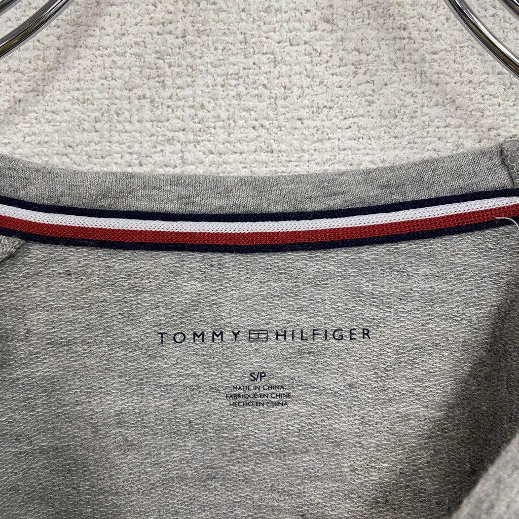 TOMMY HILFIGER　トミーヒルフィガー　スウェット/トレーナー　ラグランスリーブ　灰色　グレー　Sサイズ　古着