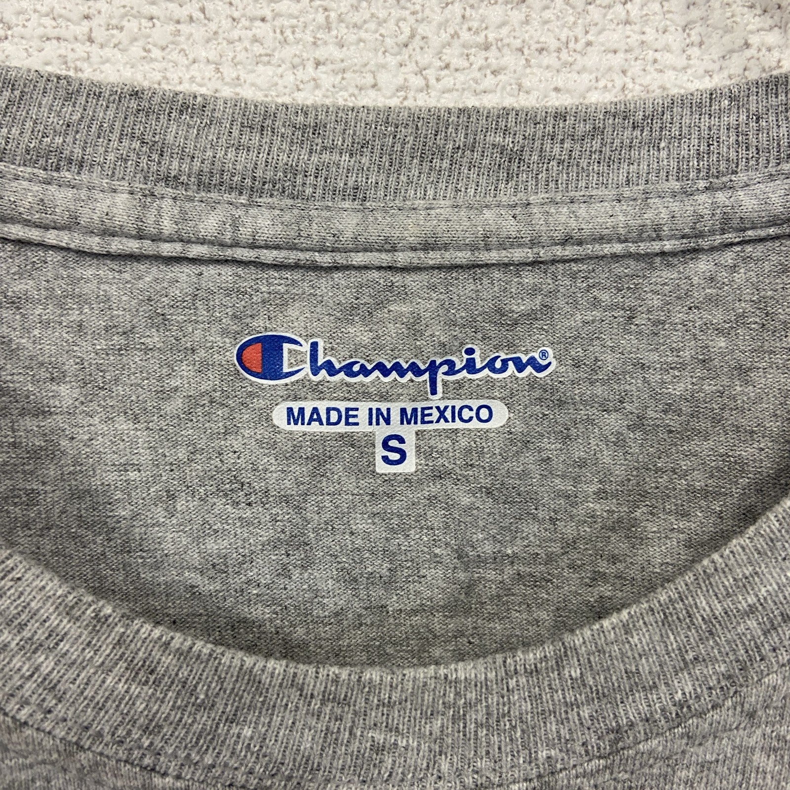 Champion　チャンピオン　半袖Tシャツ　刺繍ロゴ　ワンポイント　現行　灰色　グレー　Sサイズ　古着