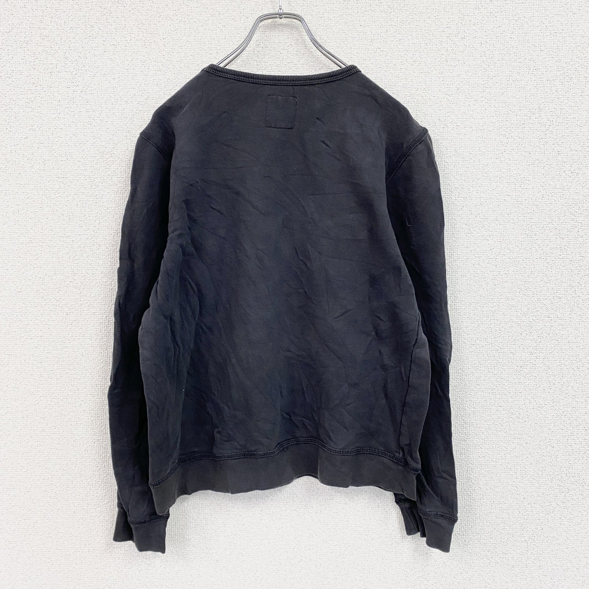 Levi's　リーバイス　スウェット/トレーナー　前V　デカロゴ　黒　ブラック　16サイズ　古着