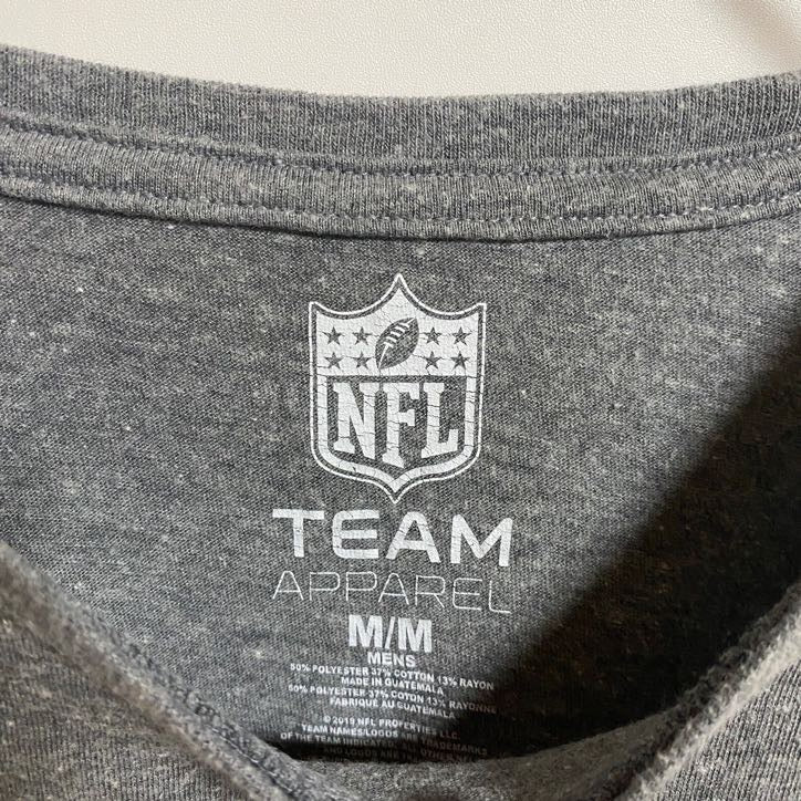 古着 used　NFL TEAM APPAREL　半袖クルーネックプリントTシャツ　アメフト　スポーツ　グレー　春夏服　Mサイズ