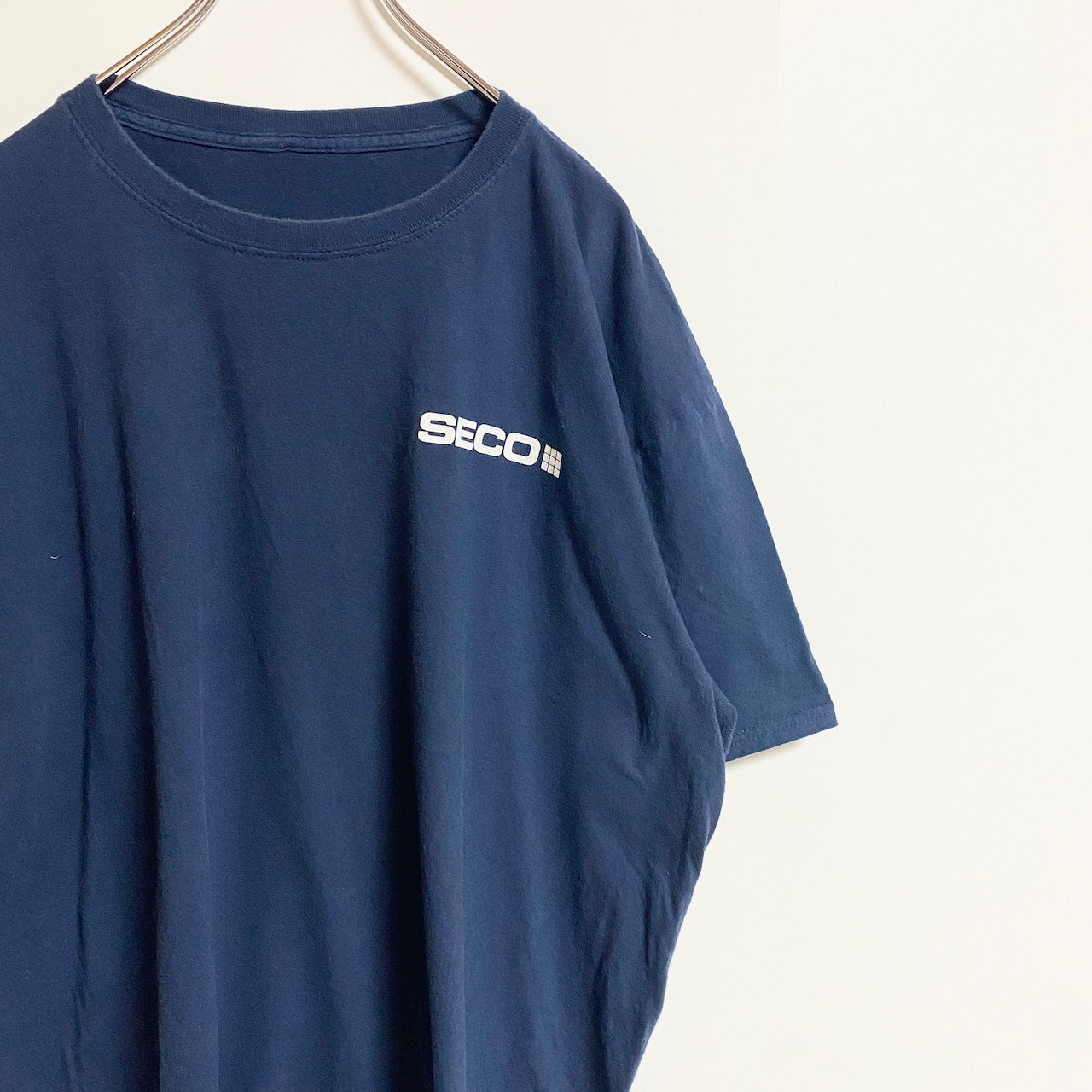 古着 used　半袖ワンポイントTシャツ　バックプリント　クルーネック　SECO　ネイビー　春夏服　メンズ　レディース