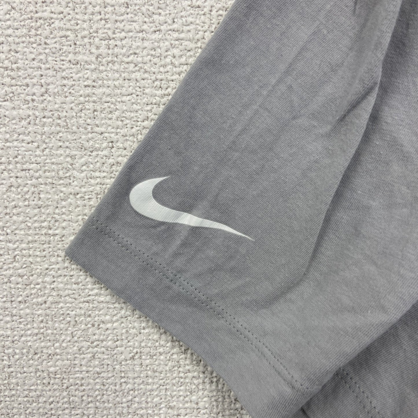 古着 used　NIKE ナイキ　NFL　フィラデルフィアイーグル　半袖プリントTシャツ　グレー　灰色　アメフト　Mサイズ