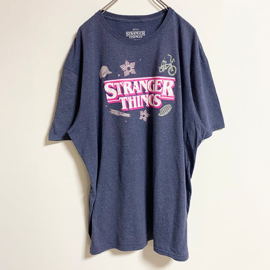 古着 used　NETFLIX　STRANGER THINGS　半袖ロゴプリントTシャツ　ネイビー　ビッグシルエット　2XLサイズ