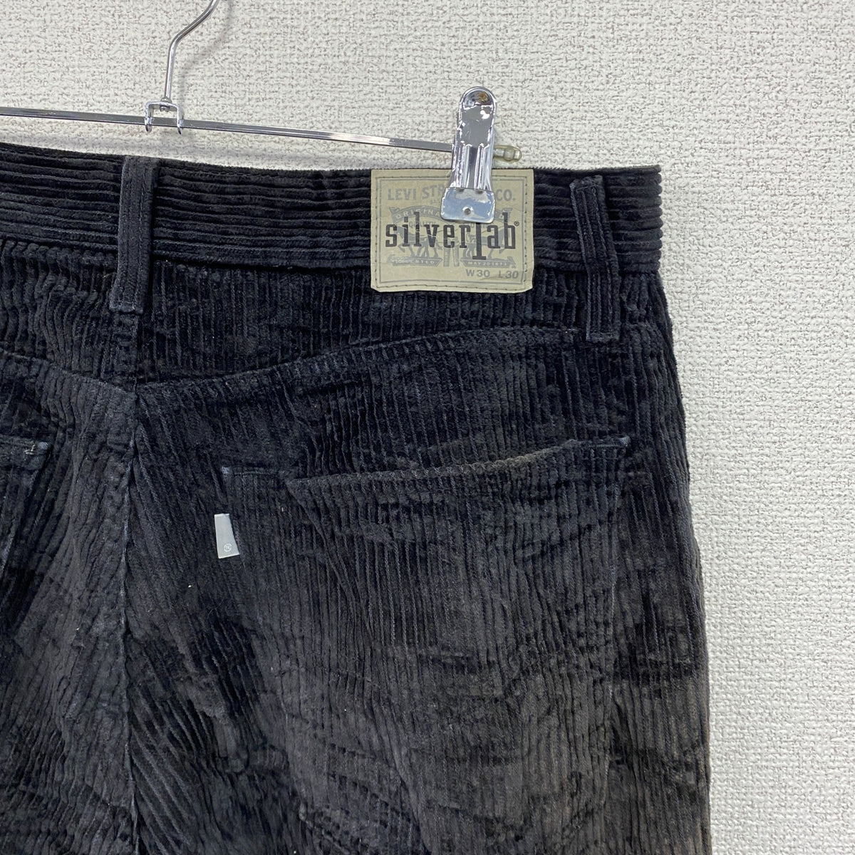 Levi's 　リーバイス　Silver Tab　コーデュロイバギーパンツ　ジップフライ　黒　ブラック　W30サイズ　古着