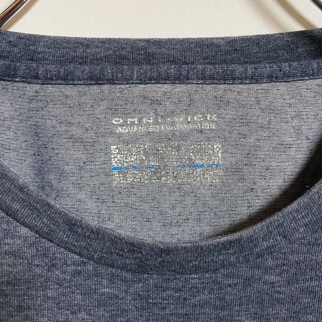 Columbia　コロンビア　半袖ワンポイントロゴ刺繍Tシャツ　クルーネック　シンプル　グレー　灰色　春夏服　古着