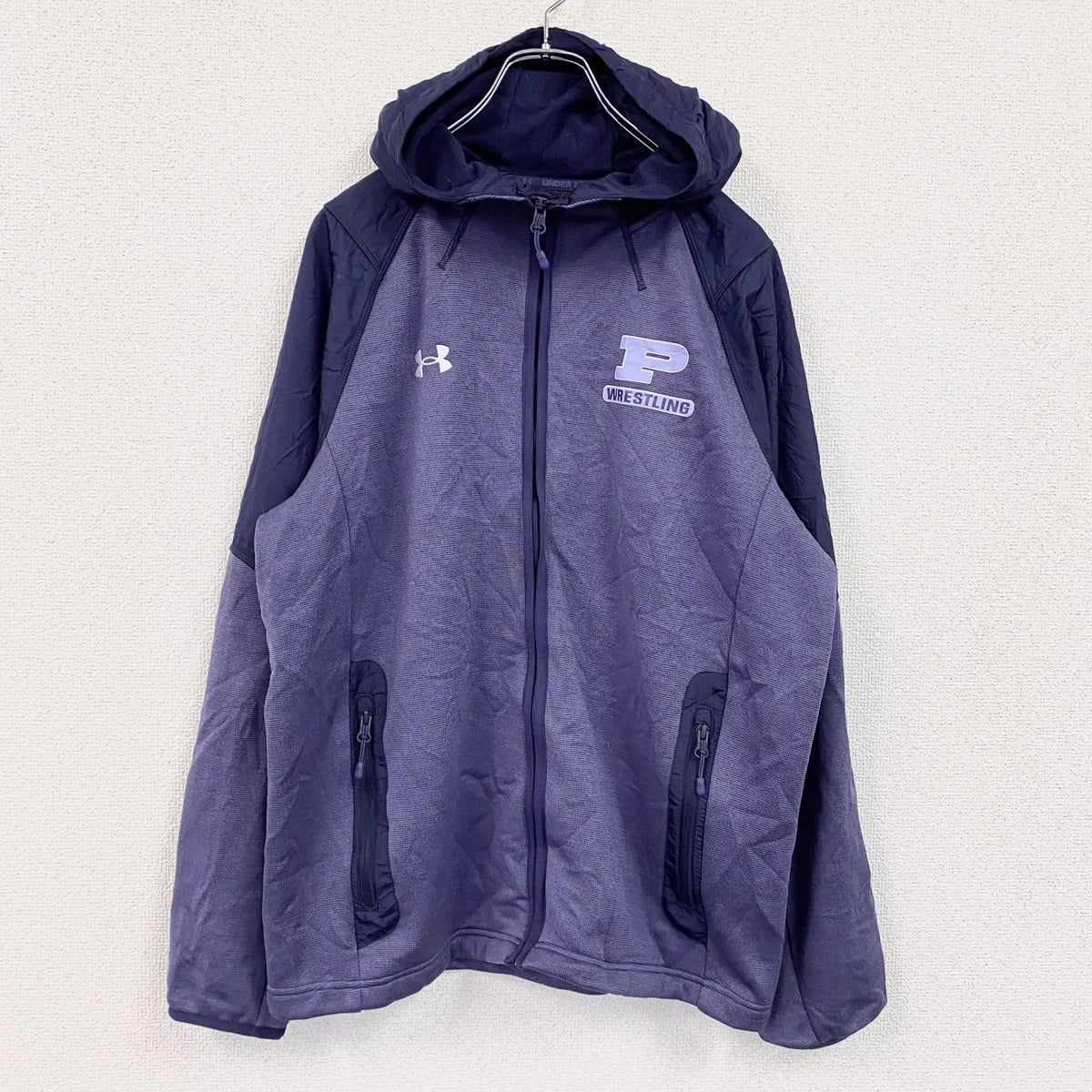UNDER ARMOUR　アンダーアーマー　スウェットパーカー/フーディー　紺　ネイビー　Lサイズ　古着