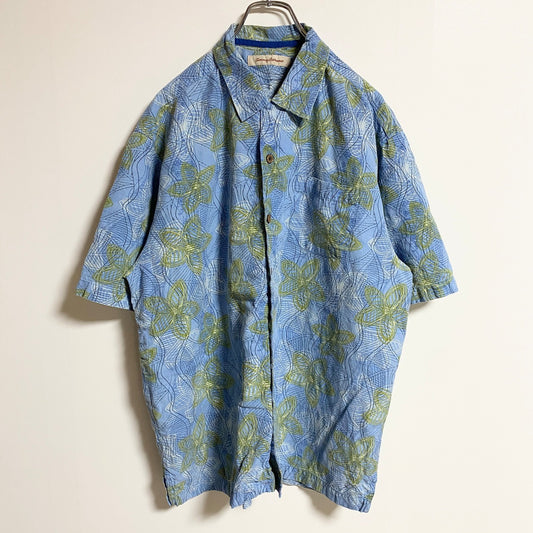 古着 used　TommyBahama　トミーバハマ　半袖総柄デザインシャツ　花柄　水色　ライトブルー　春夏服　レトロ　Lサイズ