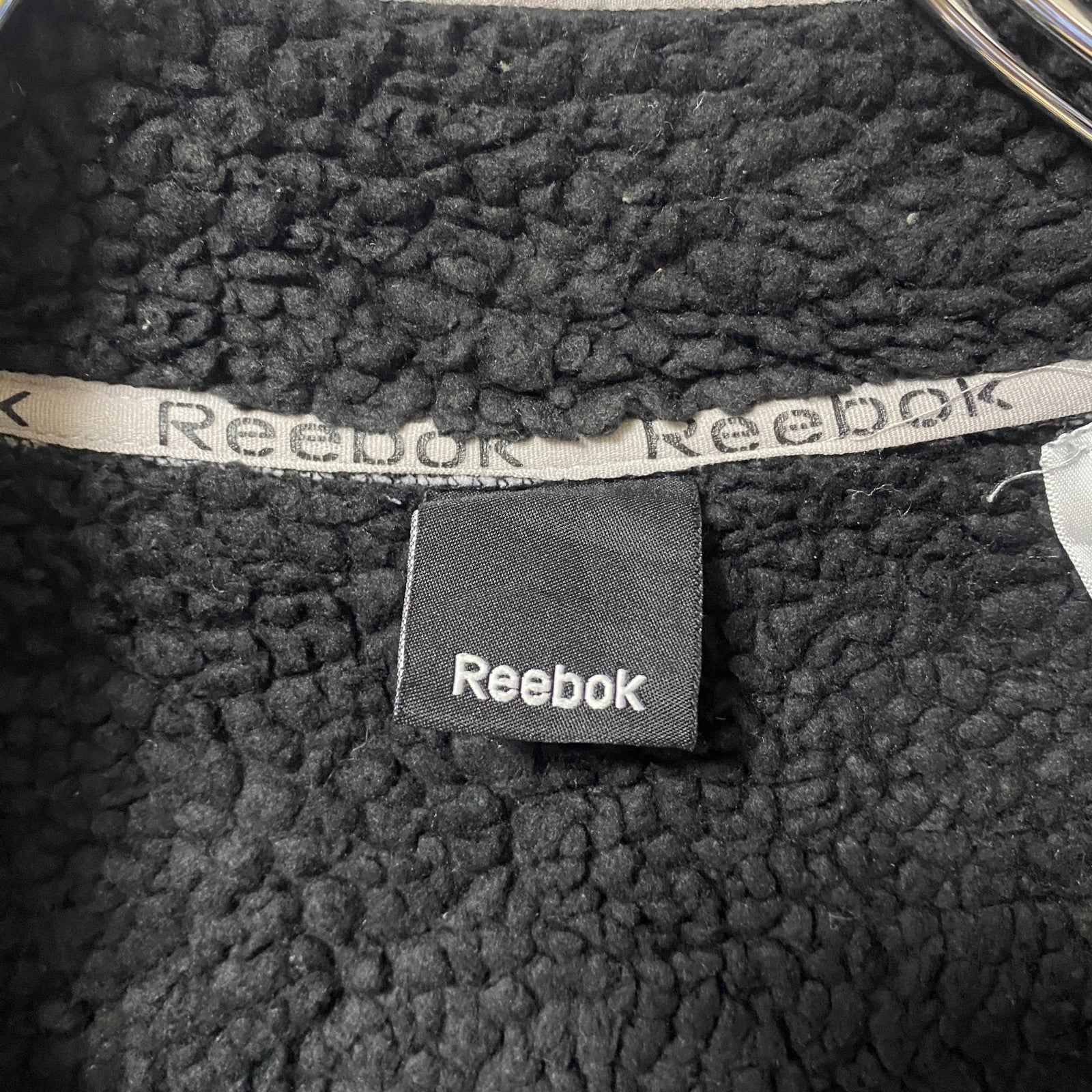 Reebok リーボック　長袖フリースジャケット　ワンポイントロゴ刺繍アウター　ハイネック　ホワイト　Sサイズ　古着